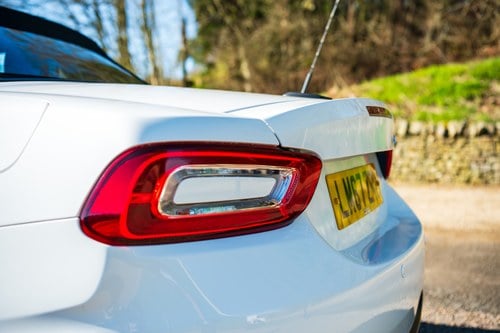 2017 Abarth 124 Spider Scorpione à venda (imagem 85 de 110)