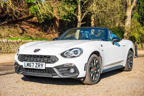 2017 Abarth 124 Spider Scorpione à venda (imagem 3 de 110)