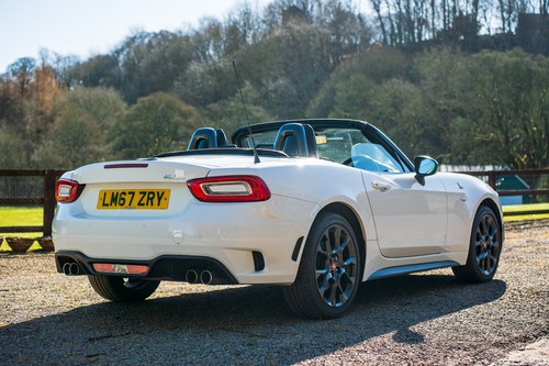 2017 Abarth 124 Spider Scorpione à venda (imagem 7 de 110)