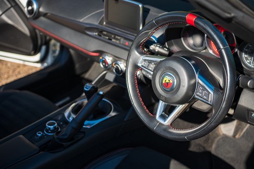 2017 Abarth 124 Spider Scorpione à venda (imagem 37 de 110)