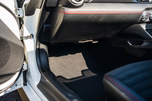 2017 Abarth 124 Spider Scorpione à venda (imagem 43 de 110)