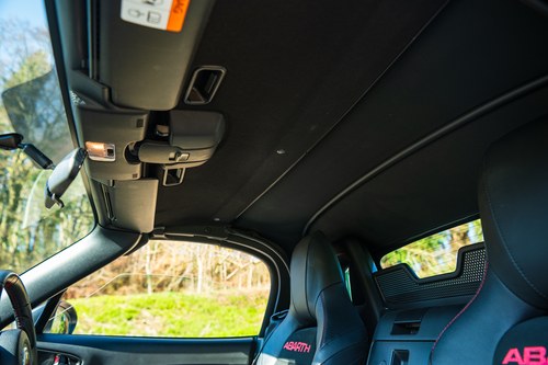 2017 Abarth 124 Spider Scorpione à venda (imagem 63 de 110)