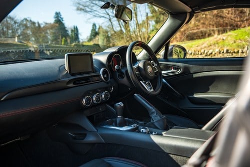 2017 Abarth 124 Spider Scorpione à venda (imagem 66 de 110)