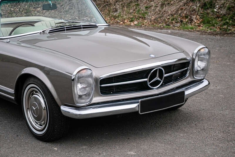 1970 Mercedes 280 beige-grey-metallic-728h Manual Right Hand Drive in ...