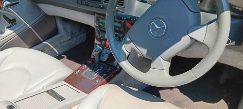 1996 Mercedes-Benz 500 SL R129 à venda (imagem 30 de 39)