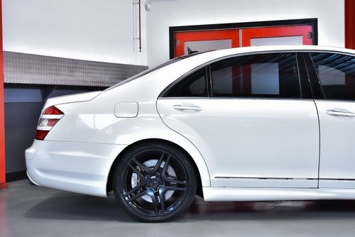 2008 Mercedes-Benz W221 S63 AMG "Performance" Sedan 6,3L V8 till salu (bild 30 av 126)