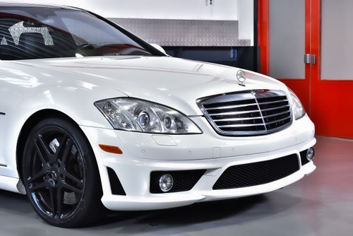 2008 Mercedes-Benz W221 S63 AMG "Performance" Sedan 6,3L V8 till salu (bild 32 av 126)