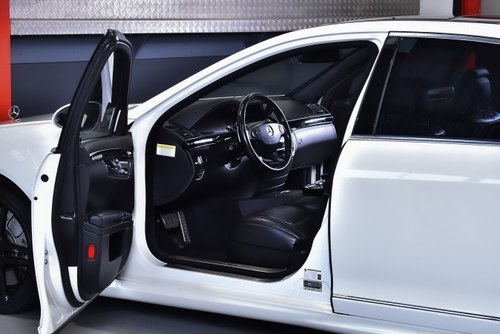 2008 Mercedes-Benz W221 S63 AMG "Performance" Sedan 6,3L V8 till salu (bild 38 av 126)