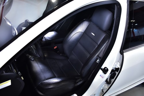 2008 Mercedes-Benz W221 S63 AMG "Performance" Sedan 6,3L V8 till salu (bild 47 av 126)