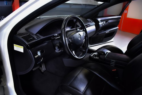2008 Mercedes-Benz W221 S63 AMG "Performance" Sedan 6,3L V8 till salu (bild 50 av 126)