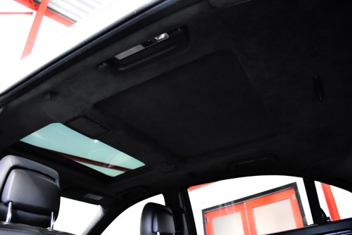 2008 Mercedes-Benz W221 S63 AMG "Performance" Sedan 6,3L V8 till salu (bild 75 av 126)