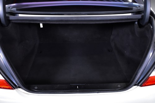 2008 Mercedes-Benz W221 S63 AMG "Performance" Sedan 6,3L V8 till salu (bild 77 av 126)