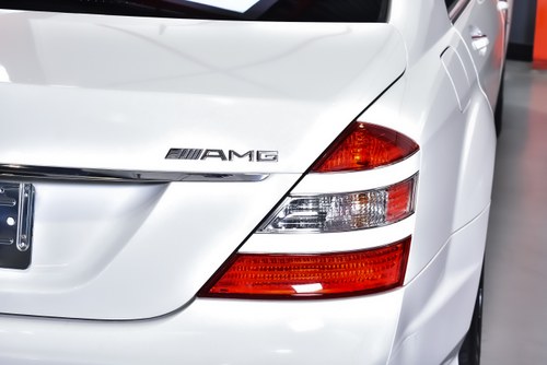 2008 Mercedes-Benz W221 S63 AMG "Performance" Sedan 6,3L V8 till salu (bild 89 av 126)