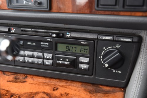 1994 Jaguar XJS Convertible For Sale (picture 56 of 169)