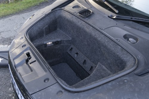 2013 Audi R8 Type 42 4.2L V8 FSI Quattro Coupe till salu (bild 47 av 93)