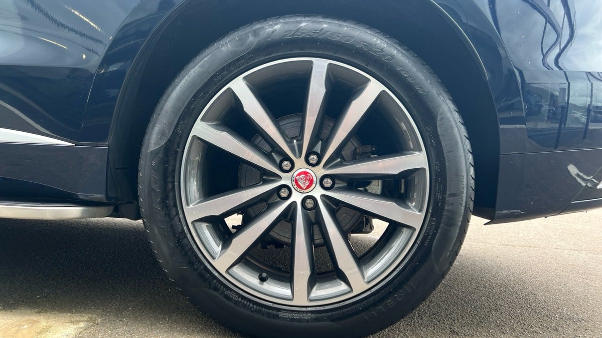 2022 Jaguar F-Pace Blau Automatik Rechtslenker in Vereinigtes ...