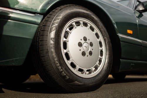 1990 Mercedes-Benz 500SEC C126 till salu (bild 36 av 226)