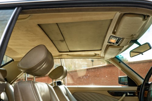 1990 Mercedes-Benz 500SEC C126 till salu (bild 47 av 226)