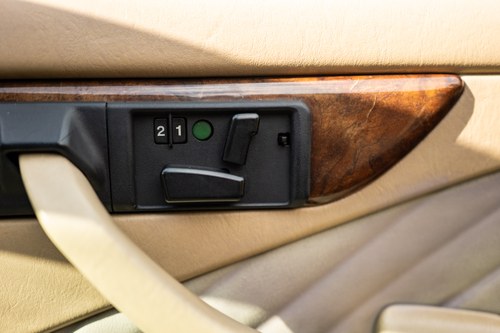 1990 Mercedes-Benz 500SEC C126 till salu (bild 63 av 226)