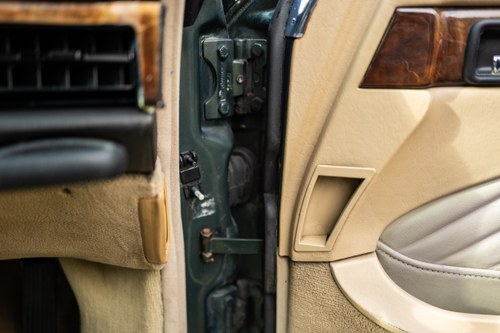 1990 Mercedes-Benz 500SEC C126 till salu (bild 64 av 226)