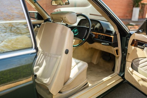 1990 Mercedes-Benz 500SEC C126 till salu (bild 65 av 226)