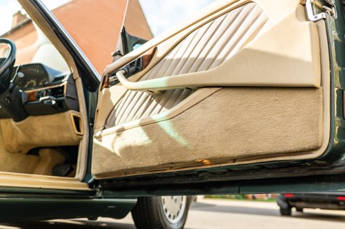 1990 Mercedes-Benz 500SEC C126 till salu (bild 77 av 226)