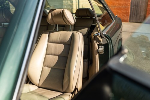 1990 Mercedes-Benz 500SEC C126 till salu (bild 85 av 226)