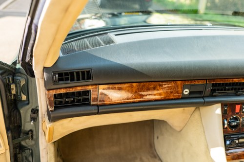 1990 Mercedes-Benz 500SEC C126 till salu (bild 86 av 226)