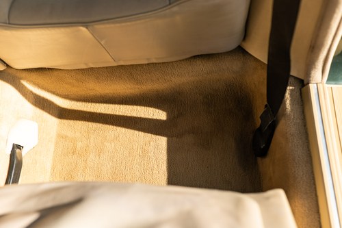 1990 Mercedes-Benz 500SEC C126 till salu (bild 93 av 226)