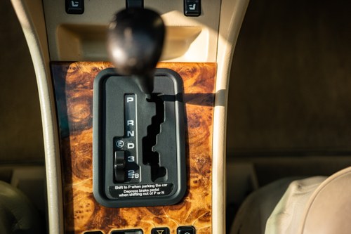 1990 Mercedes-Benz 500SEC C126 till salu (bild 103 av 226)