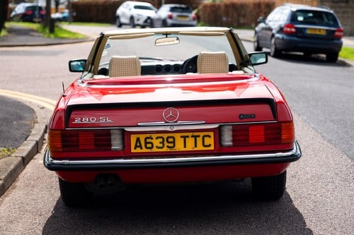 1984 Mercedes-Benz 280SL R107 For Sale (picture 12 of 216)
