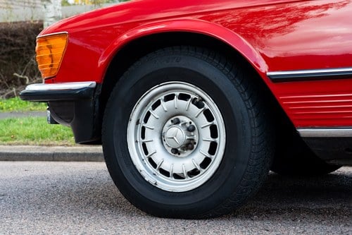 1984 Mercedes-Benz 280SL R107 For Sale (picture 53 of 216)