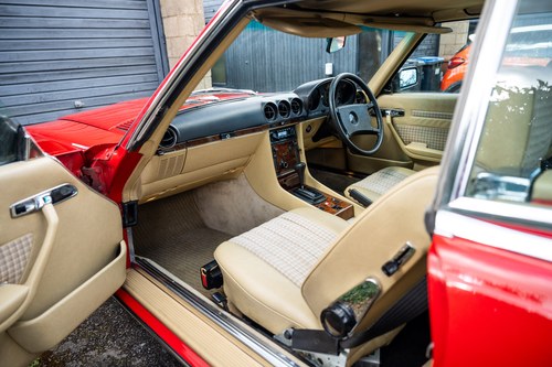 1984 Mercedes-Benz 280SL R107 For Sale (picture 55 of 216)