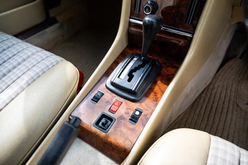 1984 Mercedes-Benz 280SL R107 For Sale (picture 77 of 216)