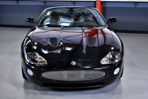 2005 Jaguar XKR Convertible For Sale (picture 2 of 119)