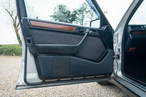 1994 Mercedes-Benz E280 S124 For Sale (picture 26 of 193)