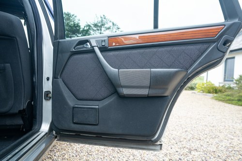 1994 Mercedes-Benz E280 S124 For Sale (picture 34 of 193)