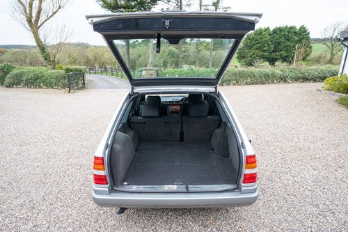 1994 Mercedes-Benz E280 S124 For Sale (picture 68 of 193)