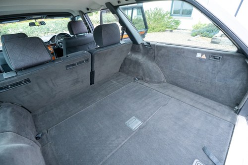 1994 Mercedes-Benz E280 S124 For Sale (picture 73 of 193)