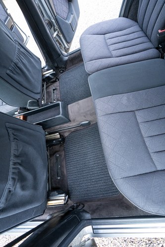 1994 Mercedes-Benz E280 S124 For Sale (picture 67 of 193)