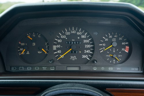 1994 Mercedes-Benz E280 S124 For Sale (picture 45 of 193)