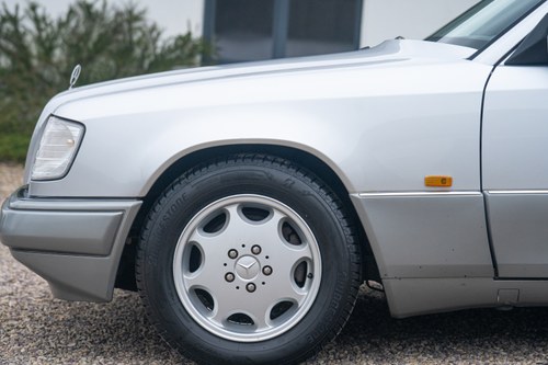 1994 Mercedes-Benz E280 S124 For Sale (picture 85 of 193)