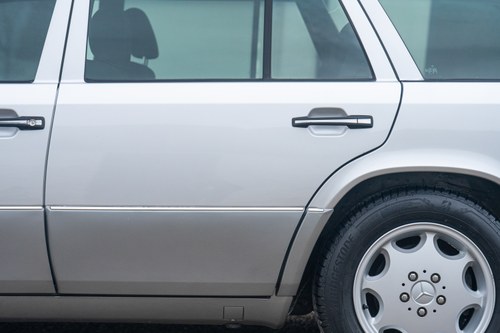 1994 Mercedes-Benz E280 S124 For Sale (picture 86 of 193)