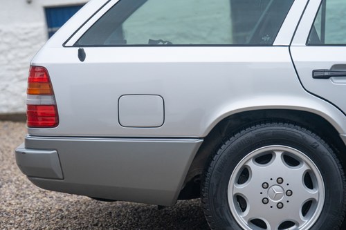 1994 Mercedes-Benz E280 S124 For Sale (picture 81 of 193)