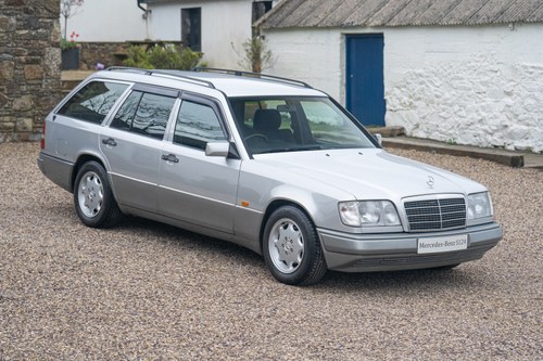 1994 Mercedes-Benz E280 S124 For Sale (picture 15 of 193)