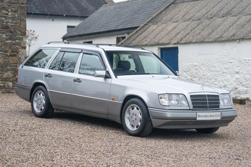 1994 Mercedes-Benz E280 S124 For Sale (picture 1 of 193)