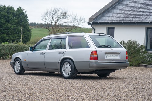 1994 Mercedes-Benz E280 S124 For Sale (picture 4 of 193)