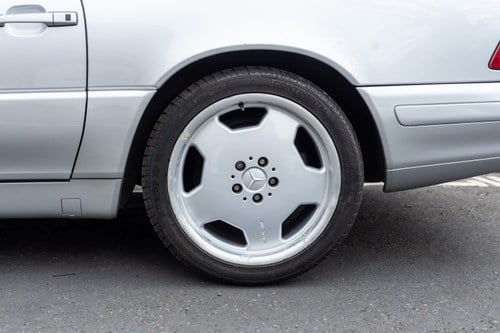 1999 Mercedes-Benz SL500 R129 till salu (bild 40 av 146)