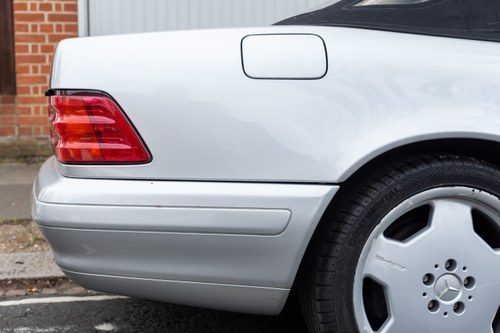 1999 Mercedes-Benz SL500 R129 till salu (bild 75 av 146)