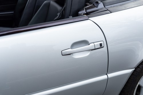 1999 Mercedes-Benz SL500 R129 till salu (bild 88 av 146)